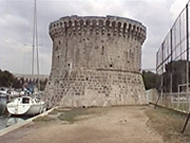 La torre veneziana di San Marco (1470), Trogir (Traù), Croazia. Autore e Copyright: Marco Ramerini