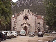 Le rovine della chiesa di San Biagio, Ston (Stagno), Dalmazia, Croazia. Autore e Copyright: Marco Ramerini
