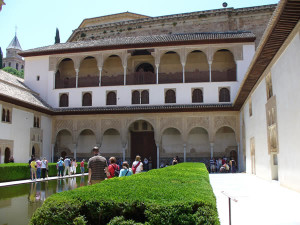Alhambra, Granada, Andalucía, España. Author and Copyright Liliana Ramerini