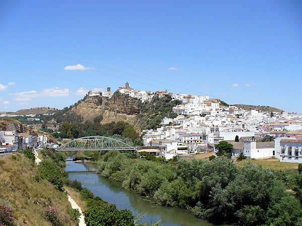 Arcos de la Frontera, Andalucía, España. Author and Copyright Liliana Ramerini